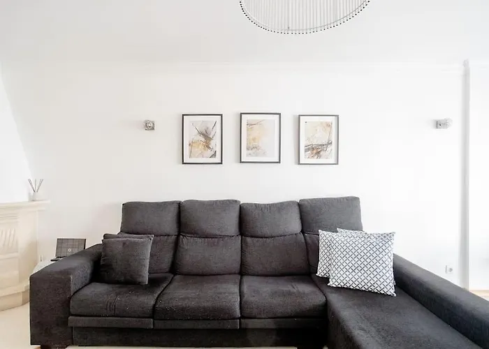 Apartamento Em Lisboa, Perto De Sintra