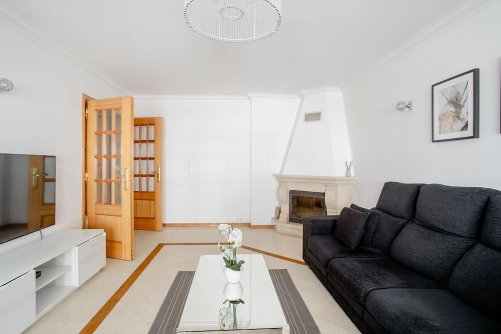 Apartment Em Lisboa, Perto De Sintra