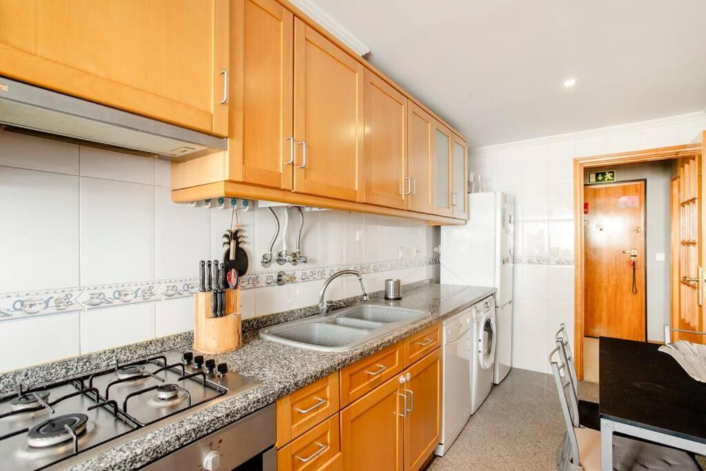 Em Lisboa, Perto De Sintra Apartment